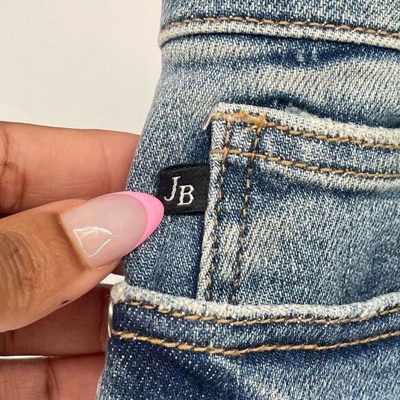 Judy Blue Mid-Rise Classic Cuffed Denim Shorts - Medium Wash, 3XL, NWT - Picture 7 of 16